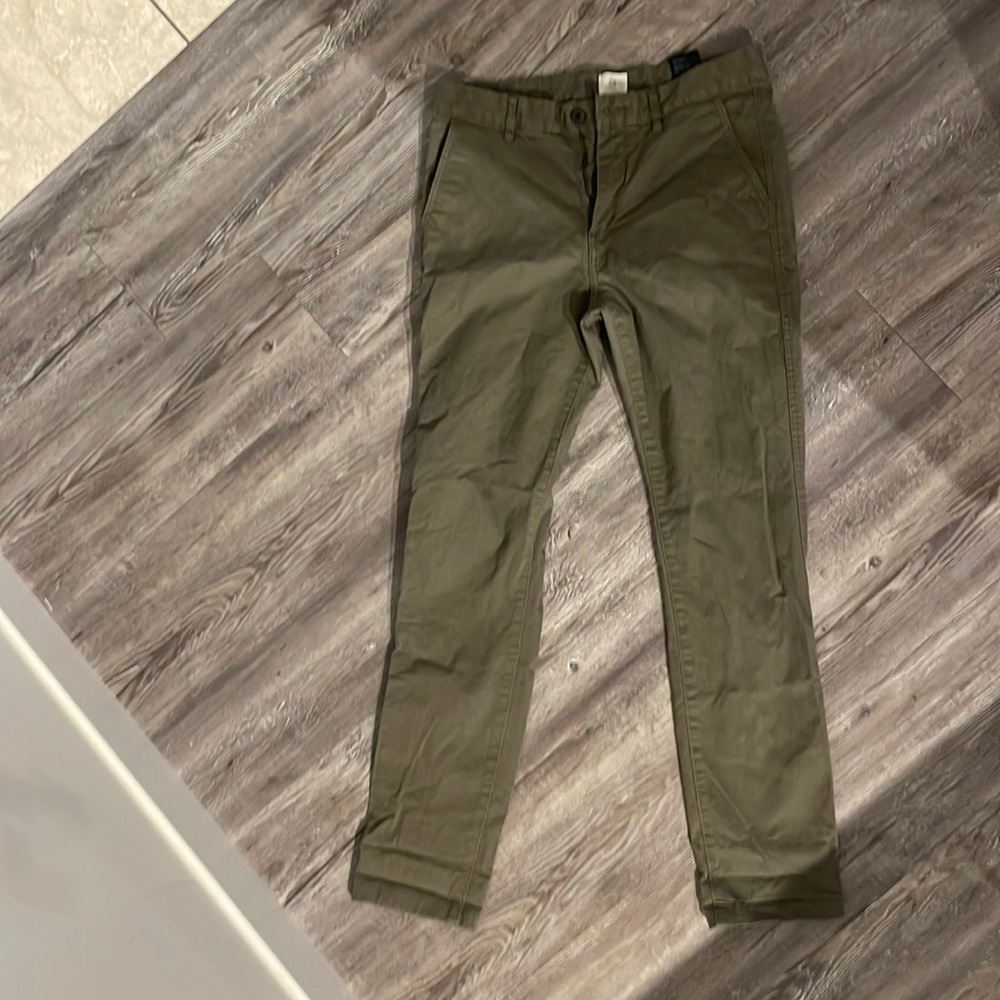 Green H&M skinny chinos